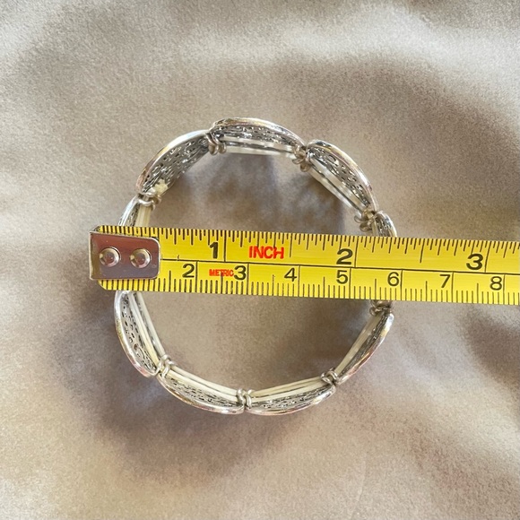 Handmade Elastic Stretch Silver Heart Bracelet Bangle - Picture 3 of 3